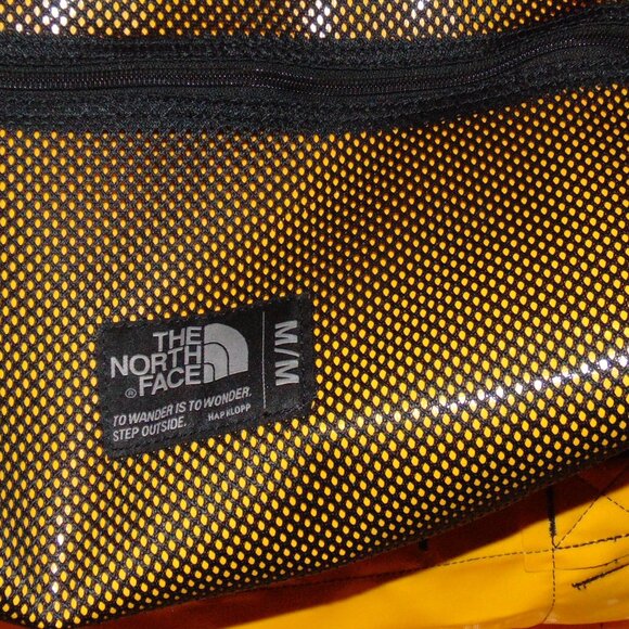 NEW  THE NORTH FACE  BASE CAMP  MEDIUM  DUFFEL - Picture 6 of 8
